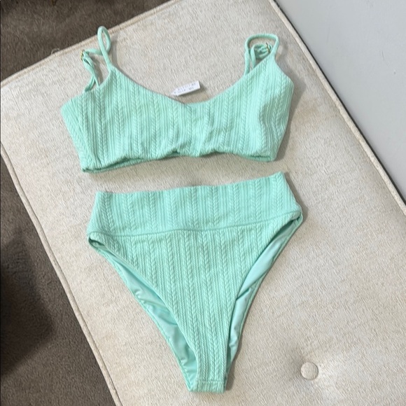 Beach Riot Ribbed bikini - Picture 1 of 4